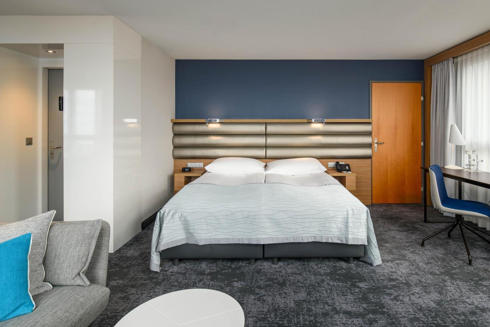 Moevenpick Hotel Лозанна Экстерьер фото