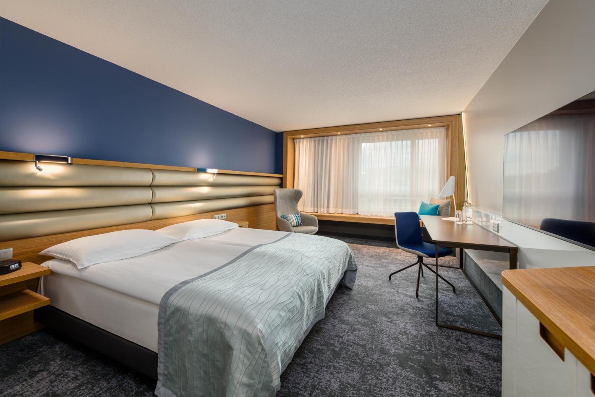 Moevenpick Hotel Лозанна Экстерьер фото